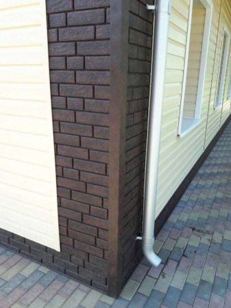 stoun-haus-kirpich-foto-15